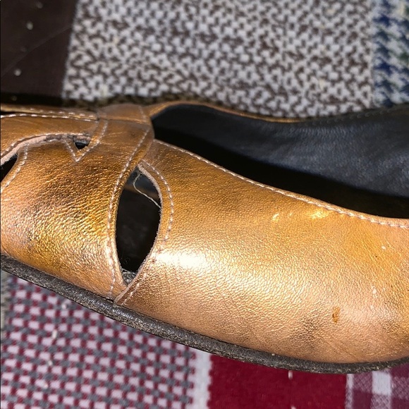 Metallic kitten heels - Picture 6 of 7